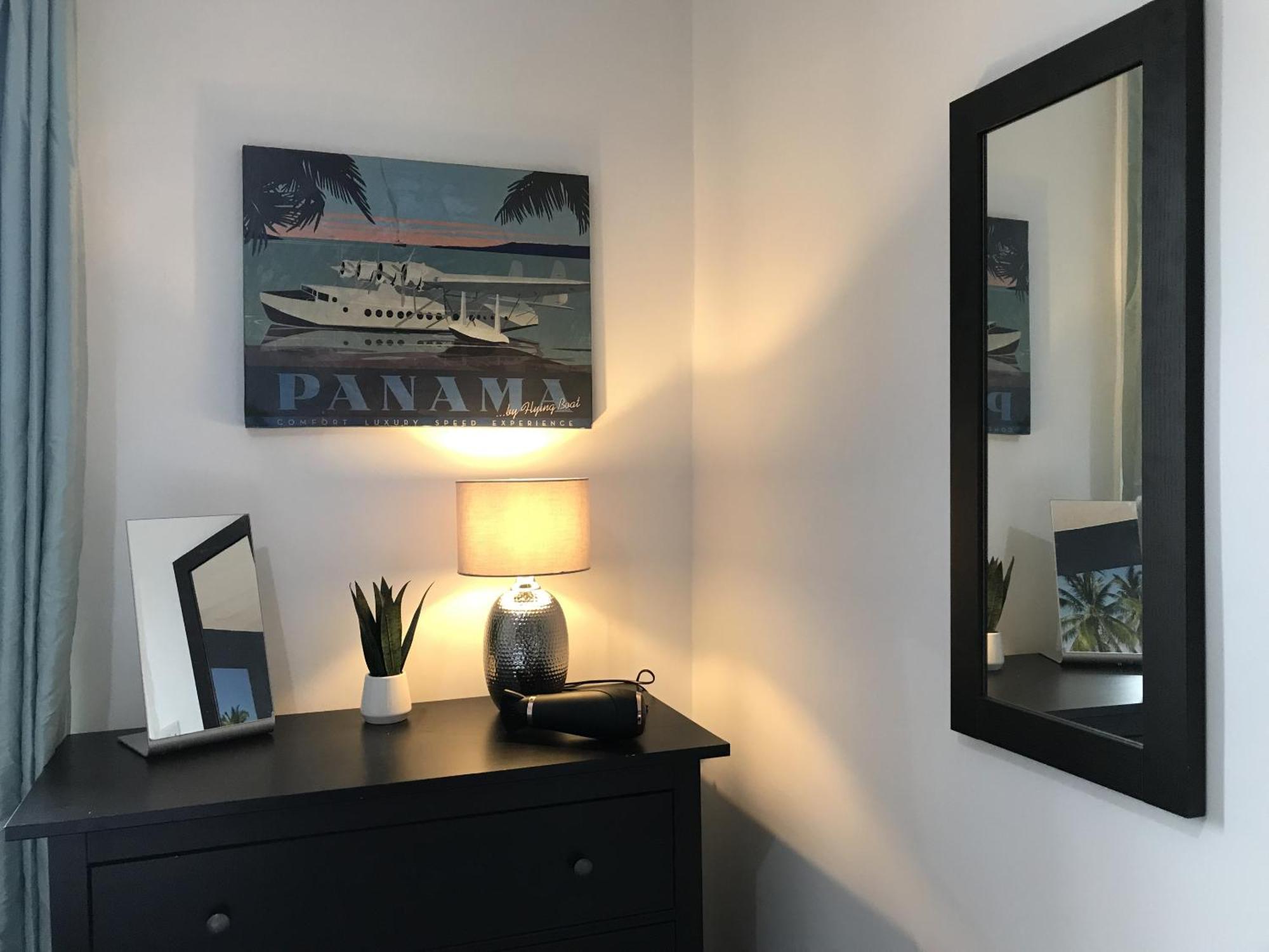 Bright Spacious 3-Bed With Office & Patio, Preston プレストン エクステリア 写真