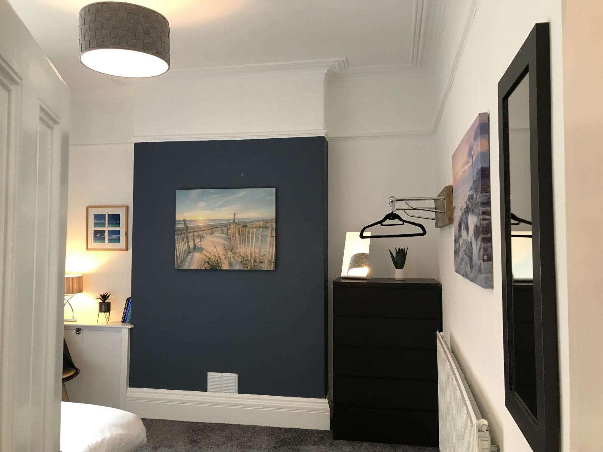 Bright Spacious 3-Bed With Office & Patio, Preston プレストン エクステリア 写真